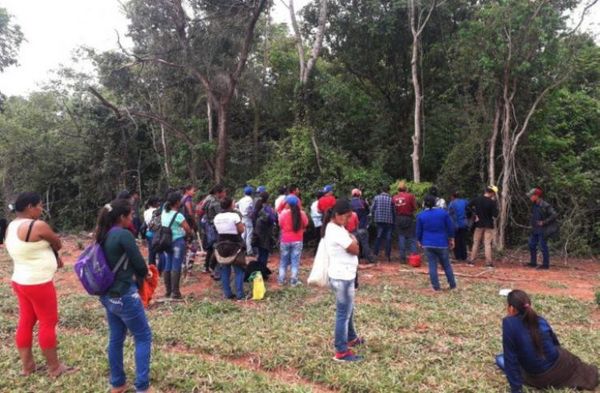Indígenas reanudan búsqueda de Óscar Denis en bosques de Tranquerita