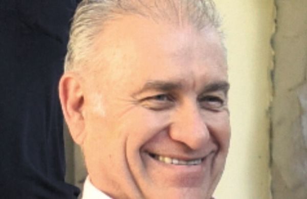 Juzgado devolvió los cupones de intereses a Ramón González Daher - Nacionales - ABC Color