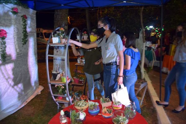 Éxito rotundo en primera edición de Feria de Emprendedores Nepomucenos - Nacionales - ABC Color