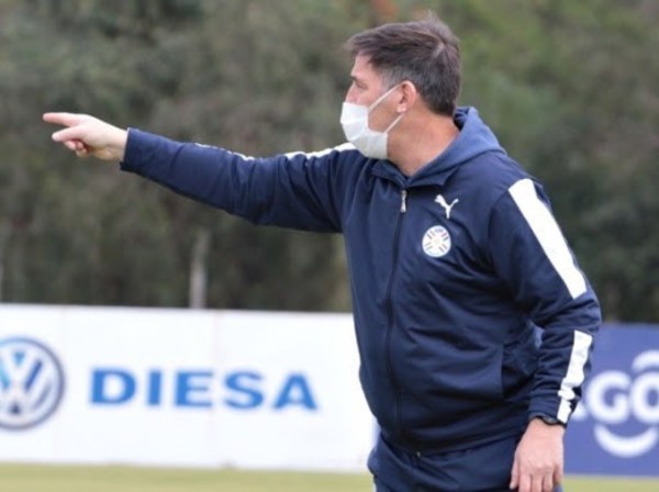 Eduardo Berizzo dio la lista de convocados para los partidos de Eliminatorias