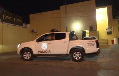 Detienen a dos presuntos motochorros con arma de fuego