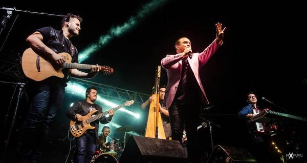 Tierra Adentro, nominado al Grammy Latino 2020 por su disco "Aguije" - ADN Paraguayo
