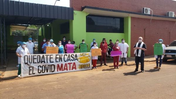 Personal de blanco, preocupado por inconsciencia ciudadana ante avance del COVID-19 - Nacionales - ABC Color