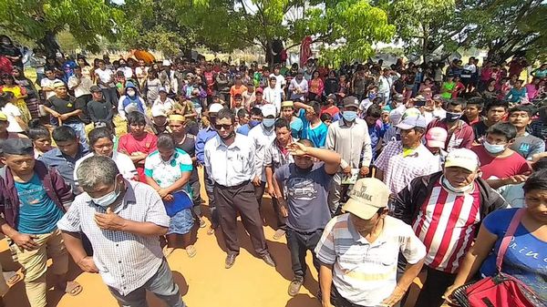 Indígenas se manifiestan en Caaguazú contra el INDI - Noticiero Paraguay