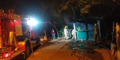 Incendian un comedor solidario en Ybycuí - Nacionales - ABC Color