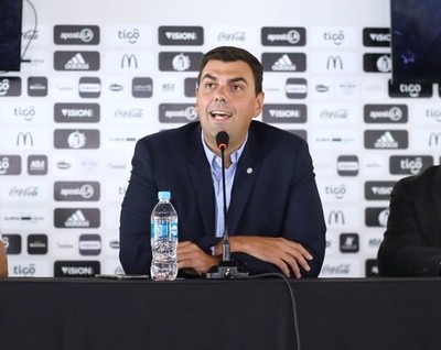 Trovato pide permiso para dejar el cargo de presidente