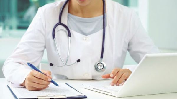 “Médicos con mucha carga laboral, están tratando de sobrevivir”