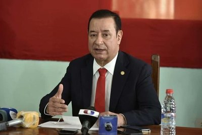 Cuevas busca recuperar su banca: “Voy a consultar con gente entendida, si se puede vuelvo” - ADN Paraguayo