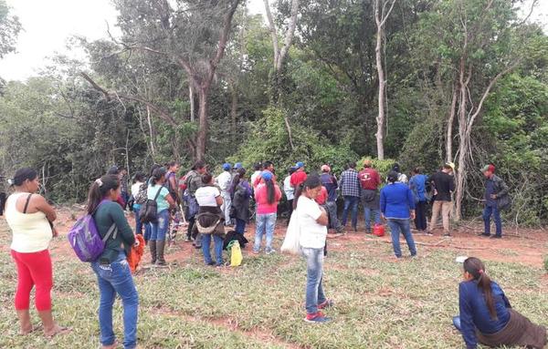 Miembros de Pãi Tavyterã volvieron a ingresar al monte en busca de Oscar Denis