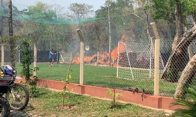 San Bernardino con varios focos de incendio y con escasez de agua