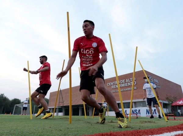 Selección Absoluta: Intenso 2do. turno en Ypané - APF