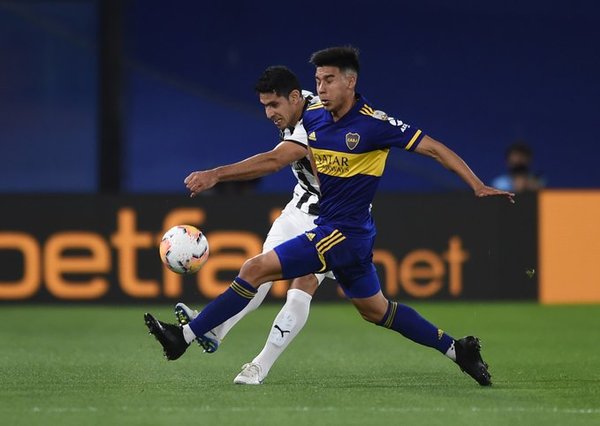 Libertad rescata un empate esperanzador, Boca se clasifica