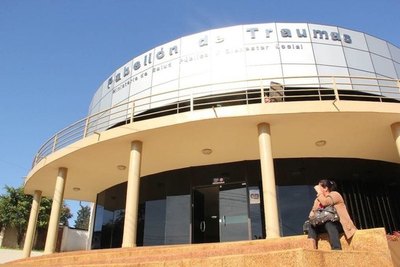 Crónica / Padrastro le clavó a su hijastro ¡por su música!