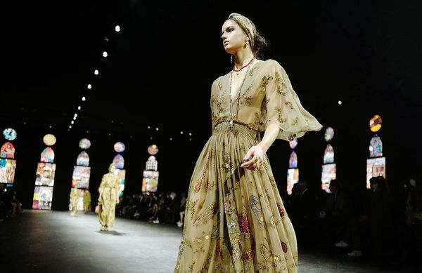 Feminismo literario en moda Dior - Mundo - ABC Color