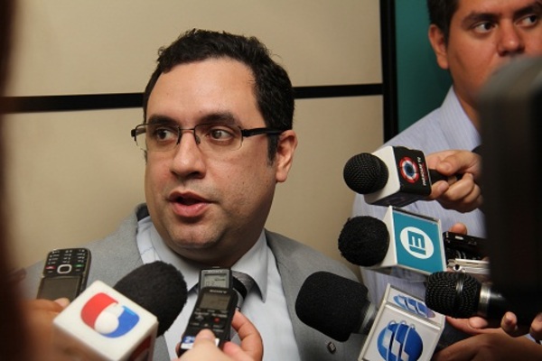 Fiscalía no apelará prisión domiciliaria de Cuevas