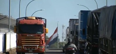 Camioneros denuncian que son OBLIGADOS a TRAFICAR y llevar CONTRABANDO