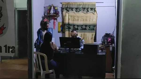 Denunció a su marido por violencia familiar y robo de USD 14.000