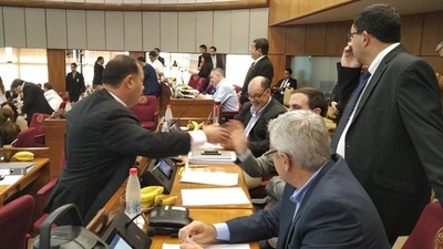 Por Ley plantean reglamentar artículo constitucional sobre listas de suplentes en el Senado