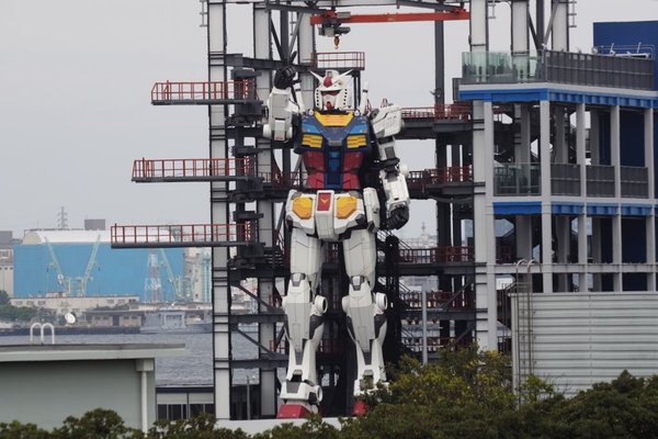 Furor en Twitter por video de robot gigante moviéndose - El Trueno