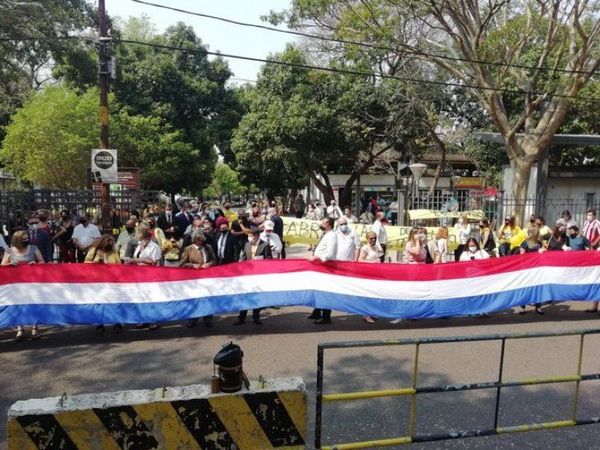 Abogados piden reanudar todos los servicios del Poder Judicial