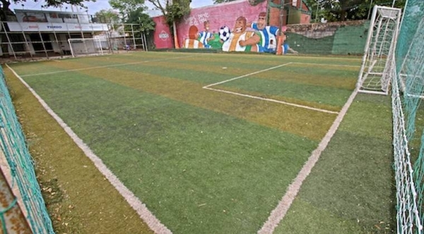 HOY / Dueños de canchas sintéticas buscan la forma de reabrir: "Están dadas las condiciones"