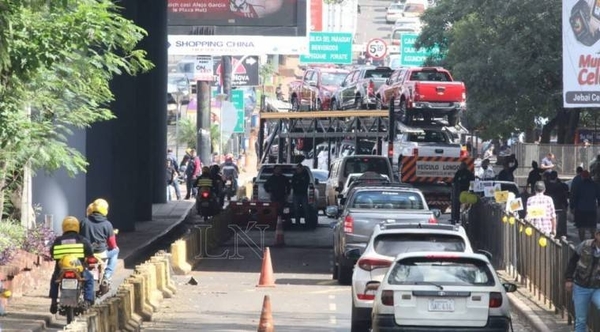 HOY / Incertidumbre seguirá: no hay fecha para la reapertura de frontera