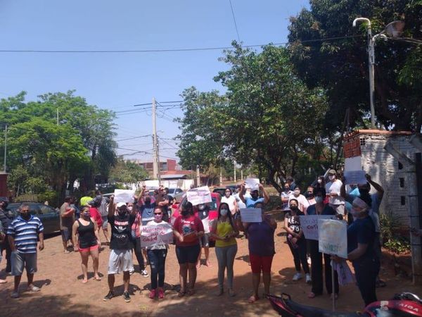 Denuncian pésimo servicio de aguatera en Luque - Nacionales - ABC Color