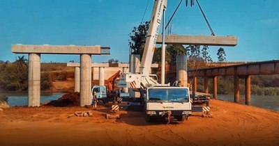 La Nación / Futuro puente sobre el río Monday permitirá el paso de bitrenes