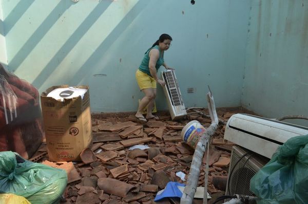 Denuncian desalojo y demolición irregular de la vivienda de una humilde familia - Nacionales - ABC Color