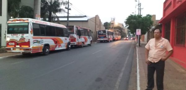 Reclaman supuesta cancelación de itinerario - Nacionales - ABC Color