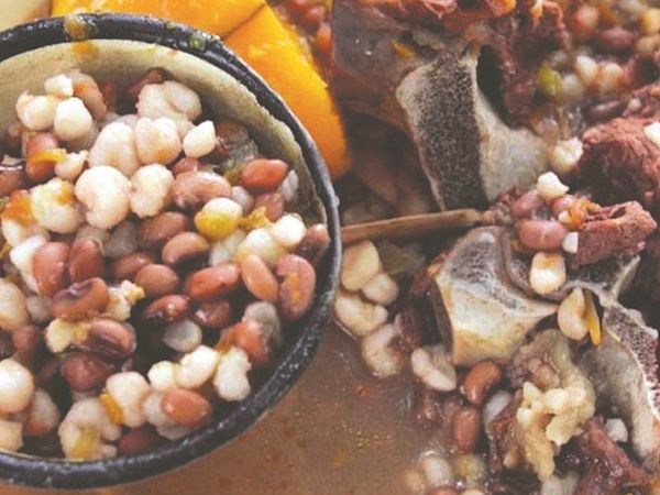 ¿Con o sin carne se come el jopara hoy?