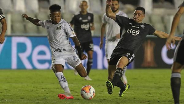 Olimpia reza a todos los 'Santos' buscando el triunfo que lo acerque a la clasificación