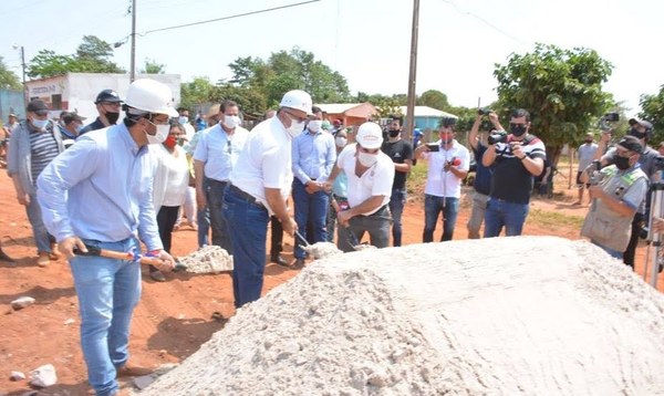 Inicia construcción de empedrado que unirá varios barrios en Caaguazú - Noticiero Paraguay