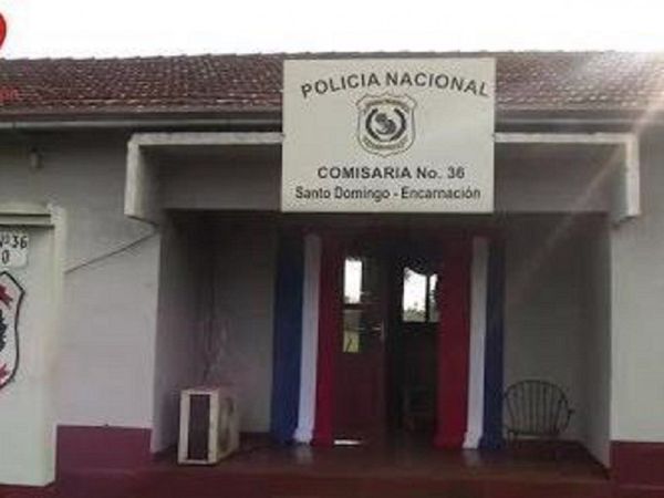Entre dos tomaron de rehén a una familia para robar un celular
