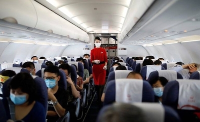 HOY / Estudio muestra los lugares con más riesgo de contagio en un avión