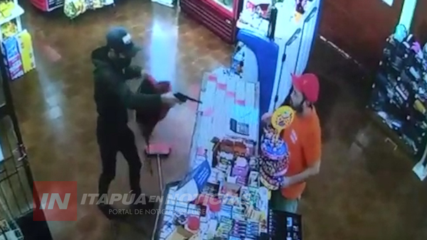 VIOLENTO ASALTO A PUNTA DE ARMA DE FUEGO EN BELLA VISTA