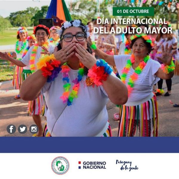 Adultos mayores festejan su día con “televisitas”