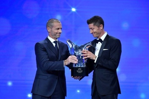 Robert Lewandowski fue elegido como el mejor jugador de Europa