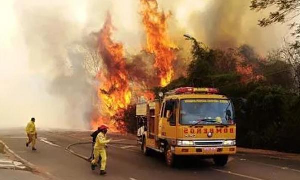Fuego se descontrola en Areguá – Prensa 5