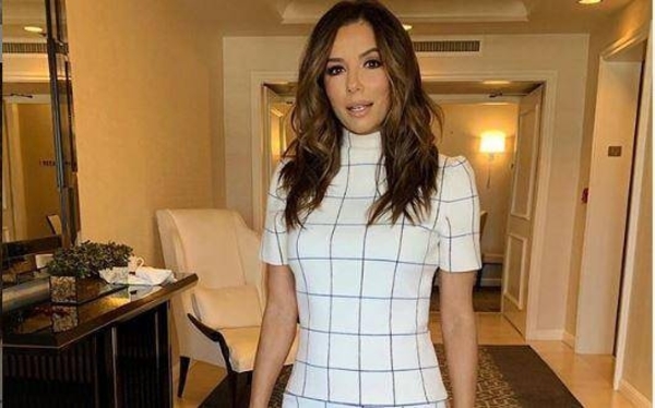 HOY / Eva Longoria promueve el voto en Miami a cinco días del cierre inscripciones