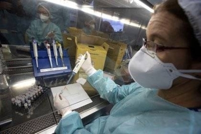HOY / Brasil inicia análisis preliminares de la vacuna de Oxford