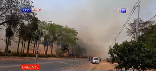 Areguá : Evacuan a familias tras incendio de gran magnitud | Noticias Paraguay