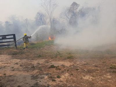Incendio en diferentes puntos del departamento de Caaguazú - Nacionales - ABC Color