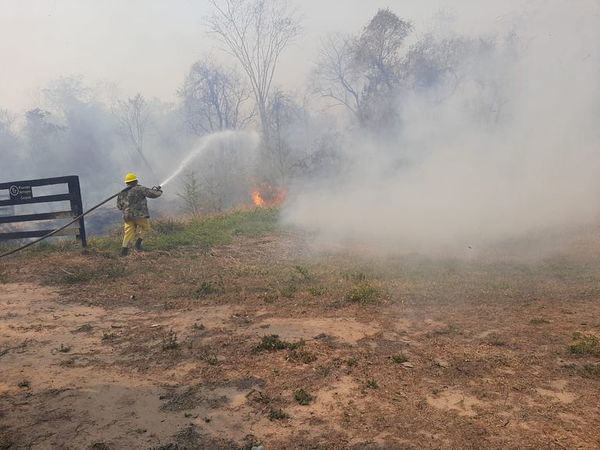 Incendio en diferentes puntos del departamento de Caaguazú - Nacionales - ABC Color