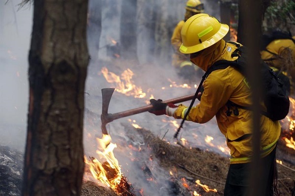 Realizan campañas solidarias para ayudar a bomberos