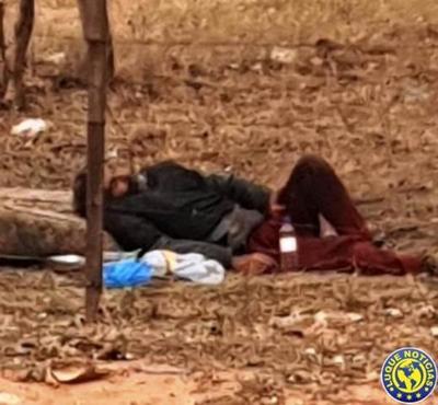 Un indigente abandonado a su suerte •