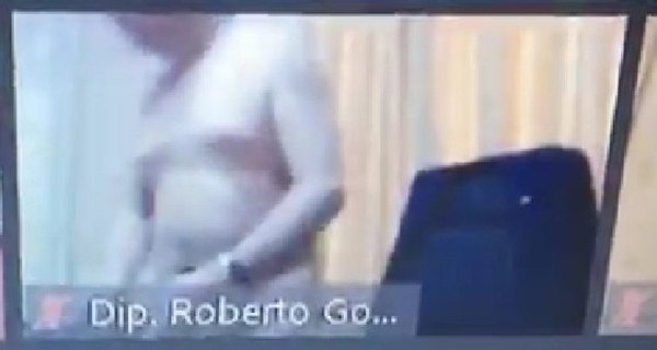 Crónica / “Me da mucha vergüenza”, he’i dipu “acalorado”