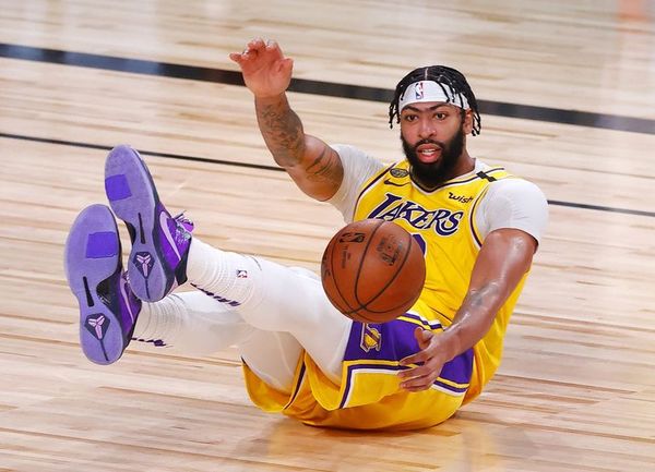 Angeles Lakers dan el primer golpe - Básquetbol - ABC Color
