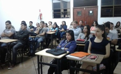 Organizan taller “Consultores Junior Empresarial” para estudiantes