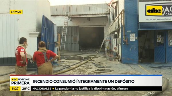 Siguen los trabajos de enfriamiento en depósito incendiado - ABC Noticias - ABC Color